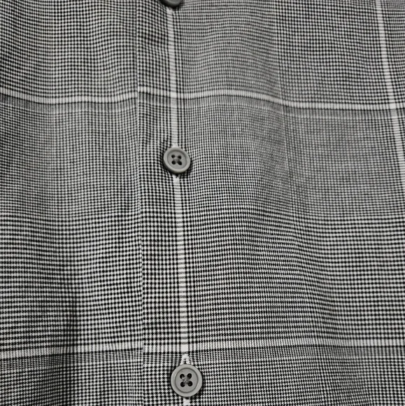 Sale: Men’s Express Stretch Dress Shirt - X-Large - Picture 4 of 7